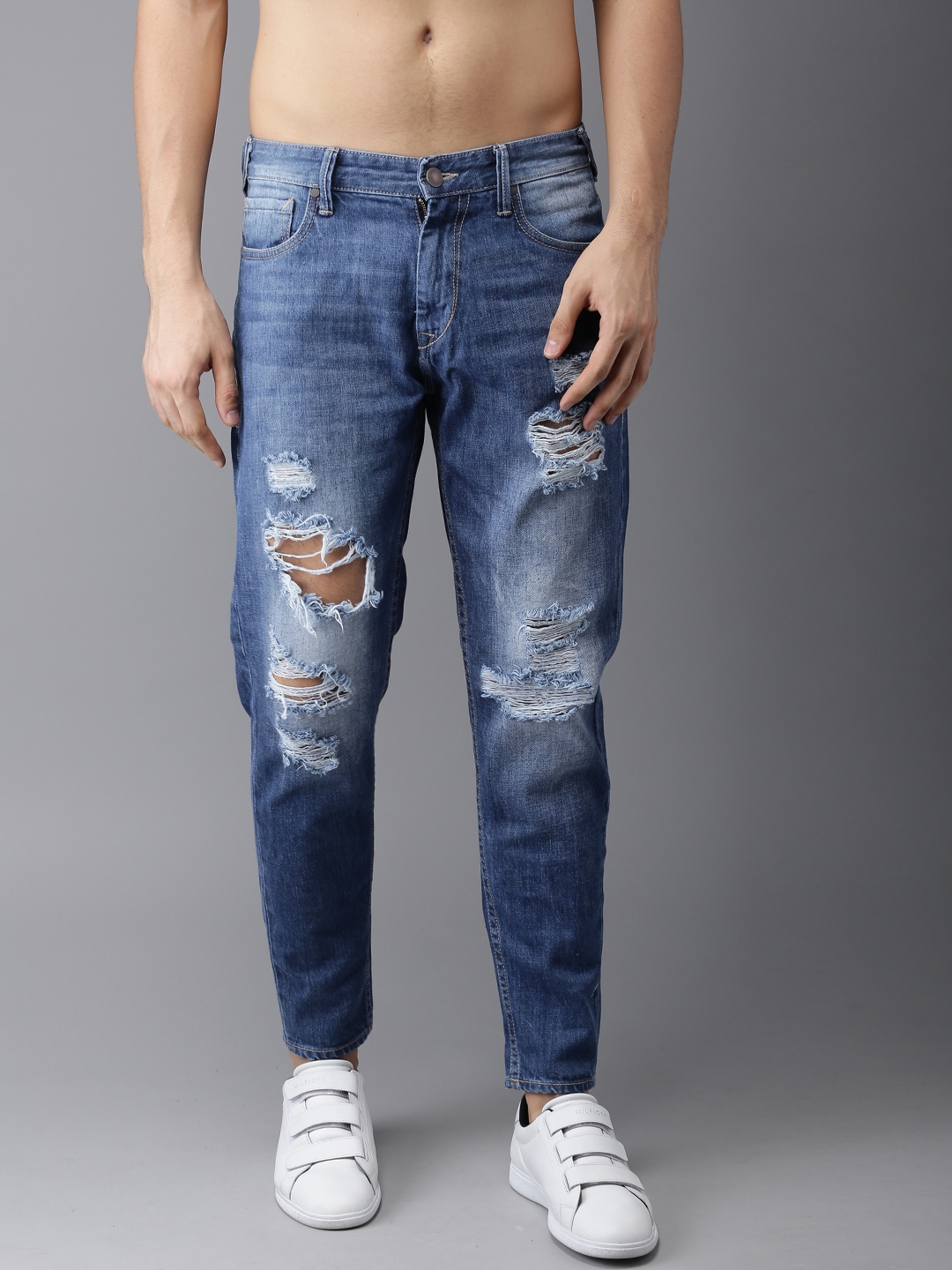 Distressed best sale jeans myntra