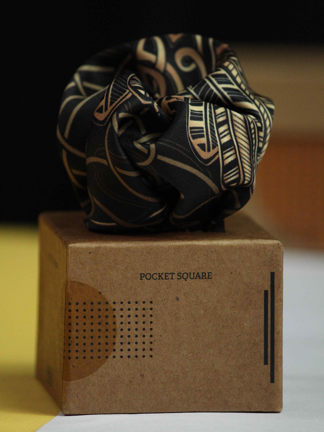 Tossido Men Bird Printed Pocket Square