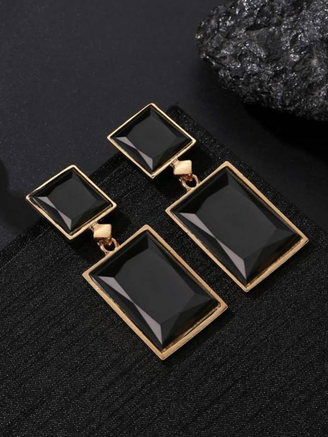 DressBerry Gold-Toned & Black Gold-Plated Contemporary Drop Earrings