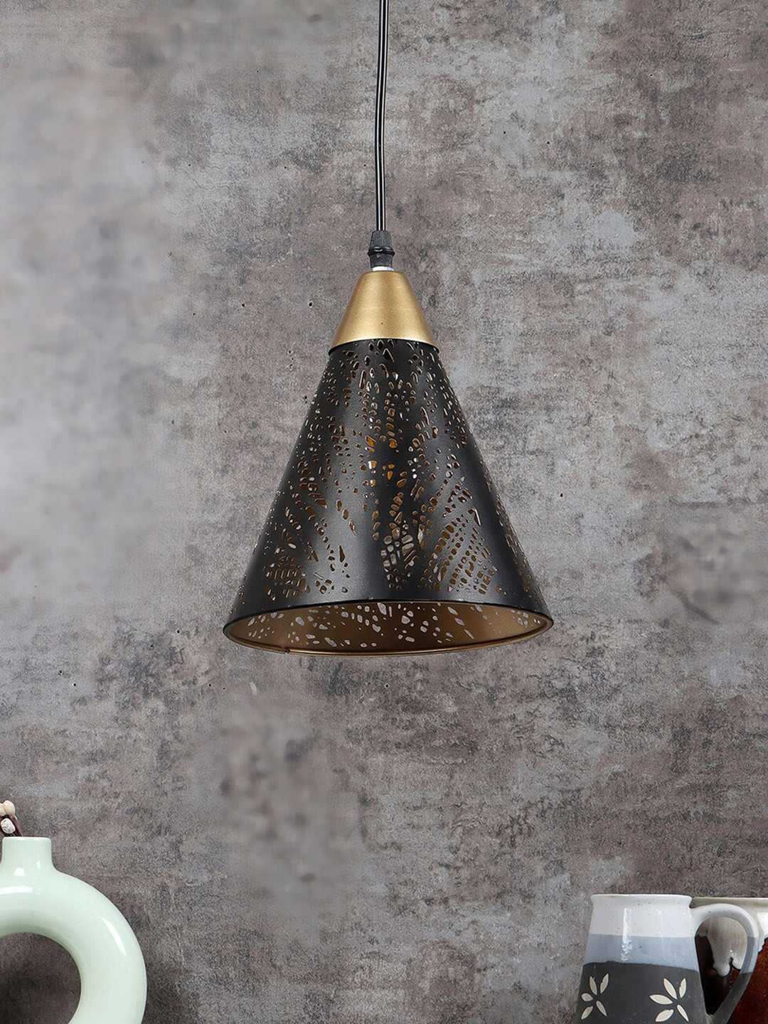 MFD HOME FURNISHING Black & Gold Toned Textured Shade Light Ceiling Lamp