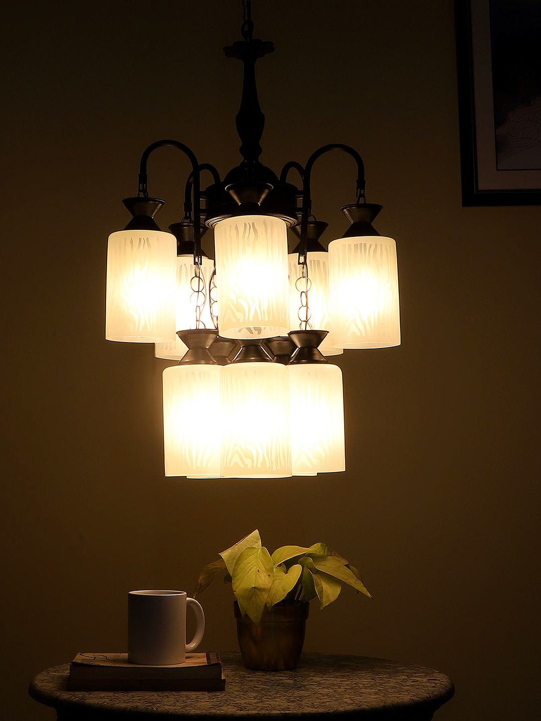 MFD HOME FURNISHING Black & White Metal Chandelier With 10 Lights