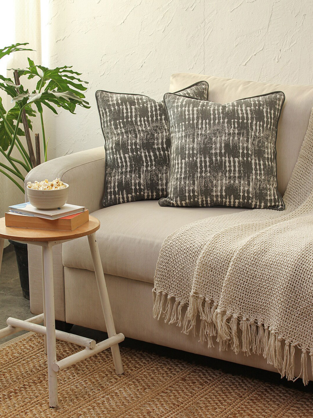 House This Malaguni Grey Abstract Cotton Lightweight 2 Pcs Square Cushion Covers -16x16In