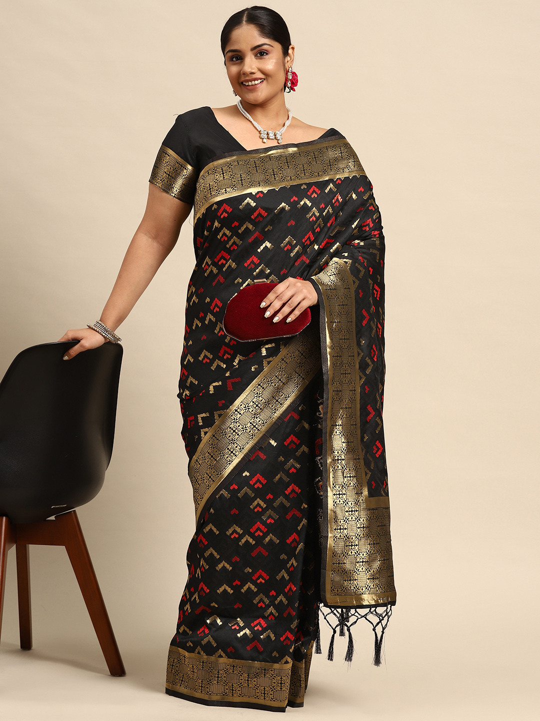 Sztori Woven Design Zari Silk Blend Banarasi Saree