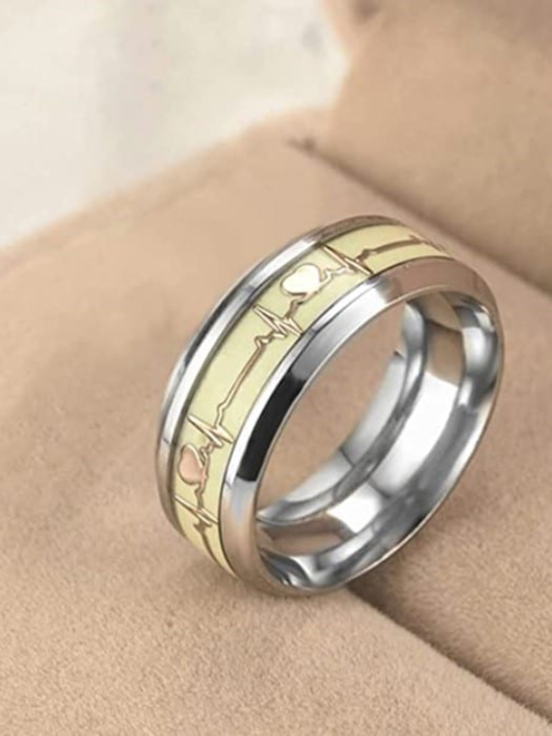 VIEN Silver-Plated Heartbeat Finger Ring