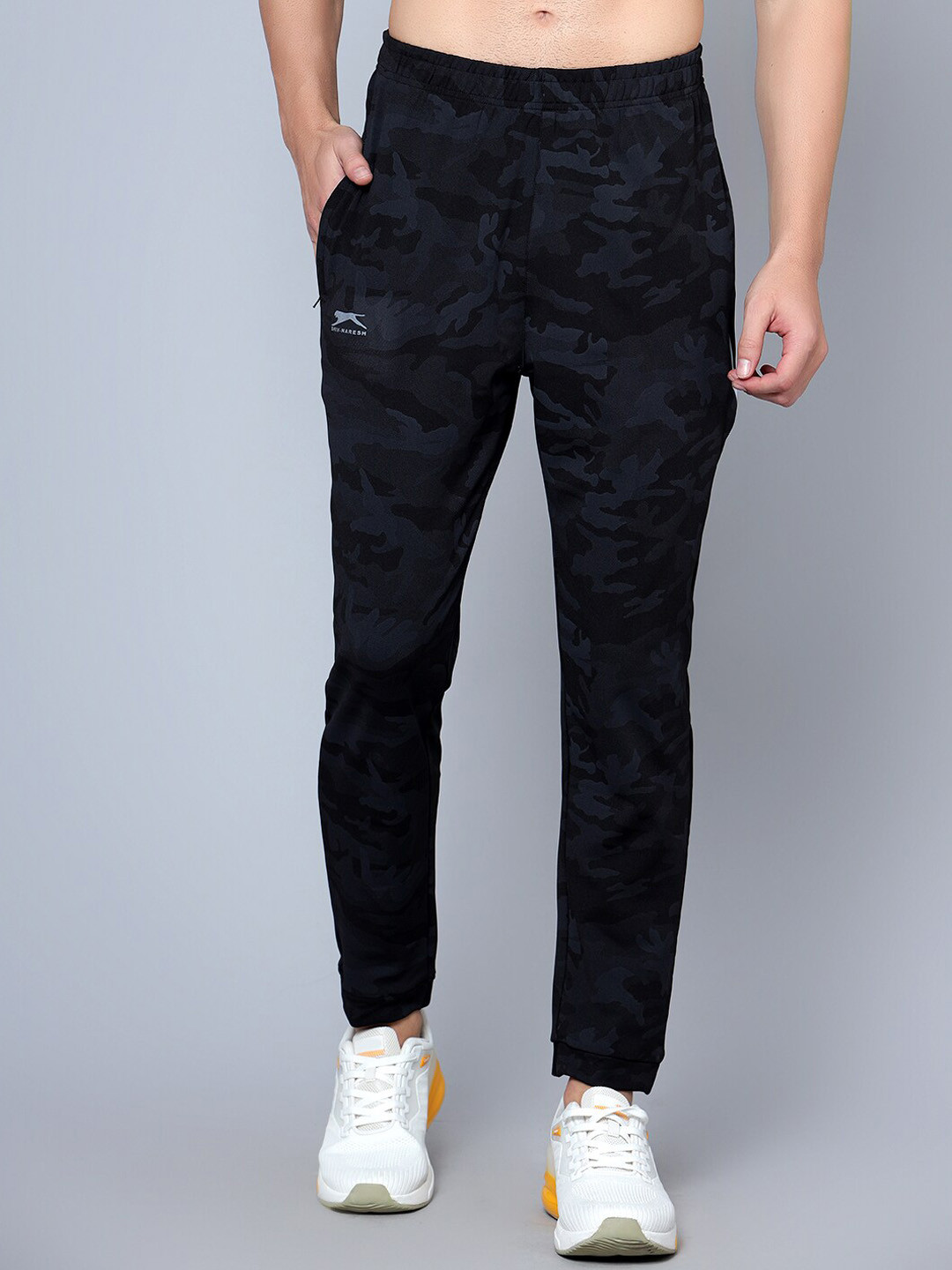 Shiv Naresh Men Camouflage Printed Army Joggers