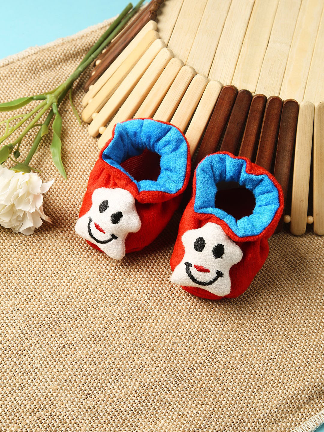 CHiU Infants Star-Applique Cotton Booties