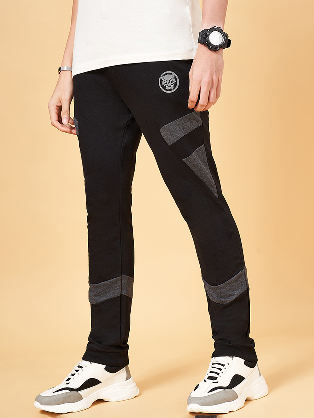 SF JEANS Pantaloons Men Mid-Rise Slim Fit Colourblocked Cotton Track Pants