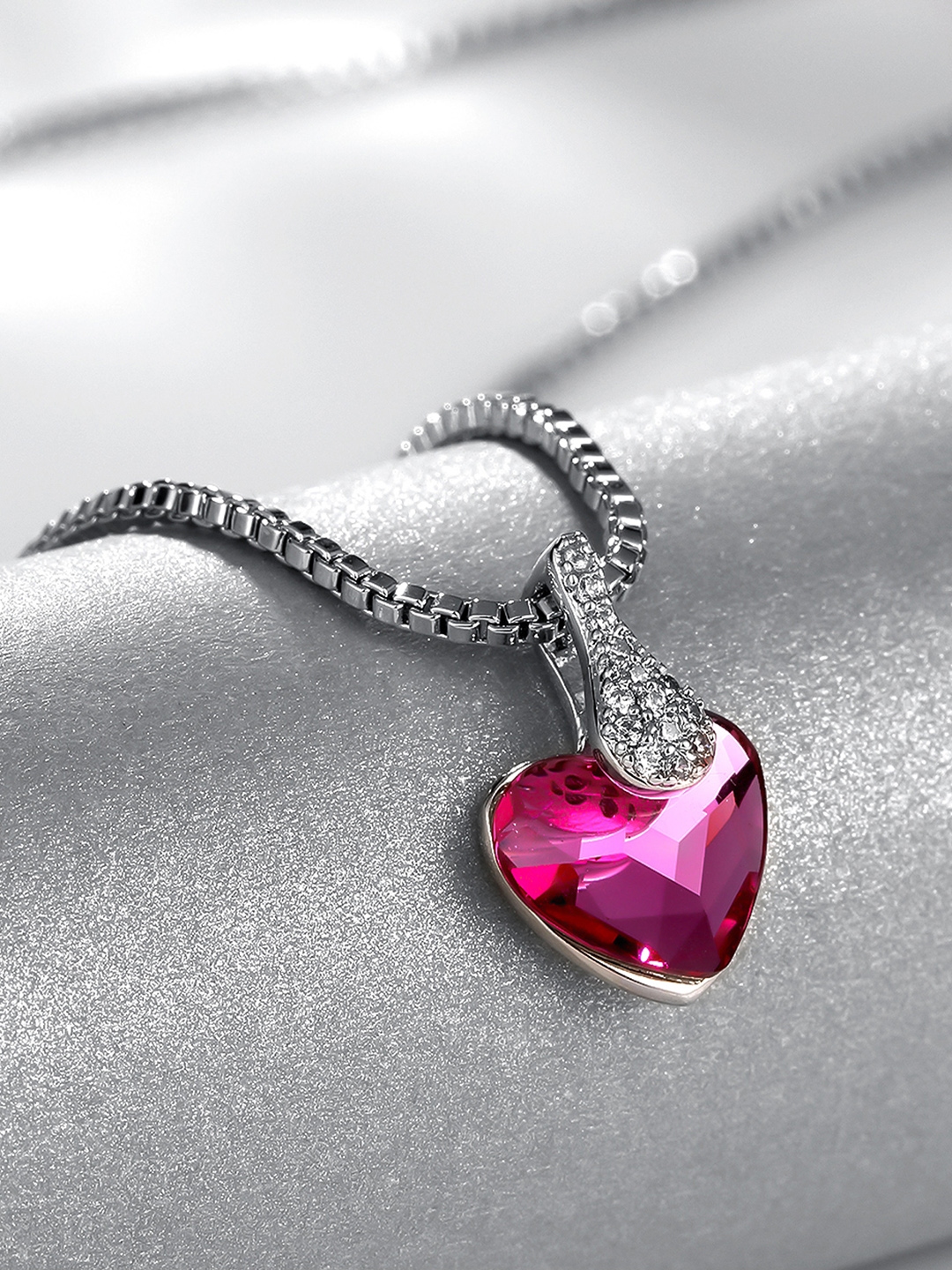 Swarovski pink hot sale heart pendant