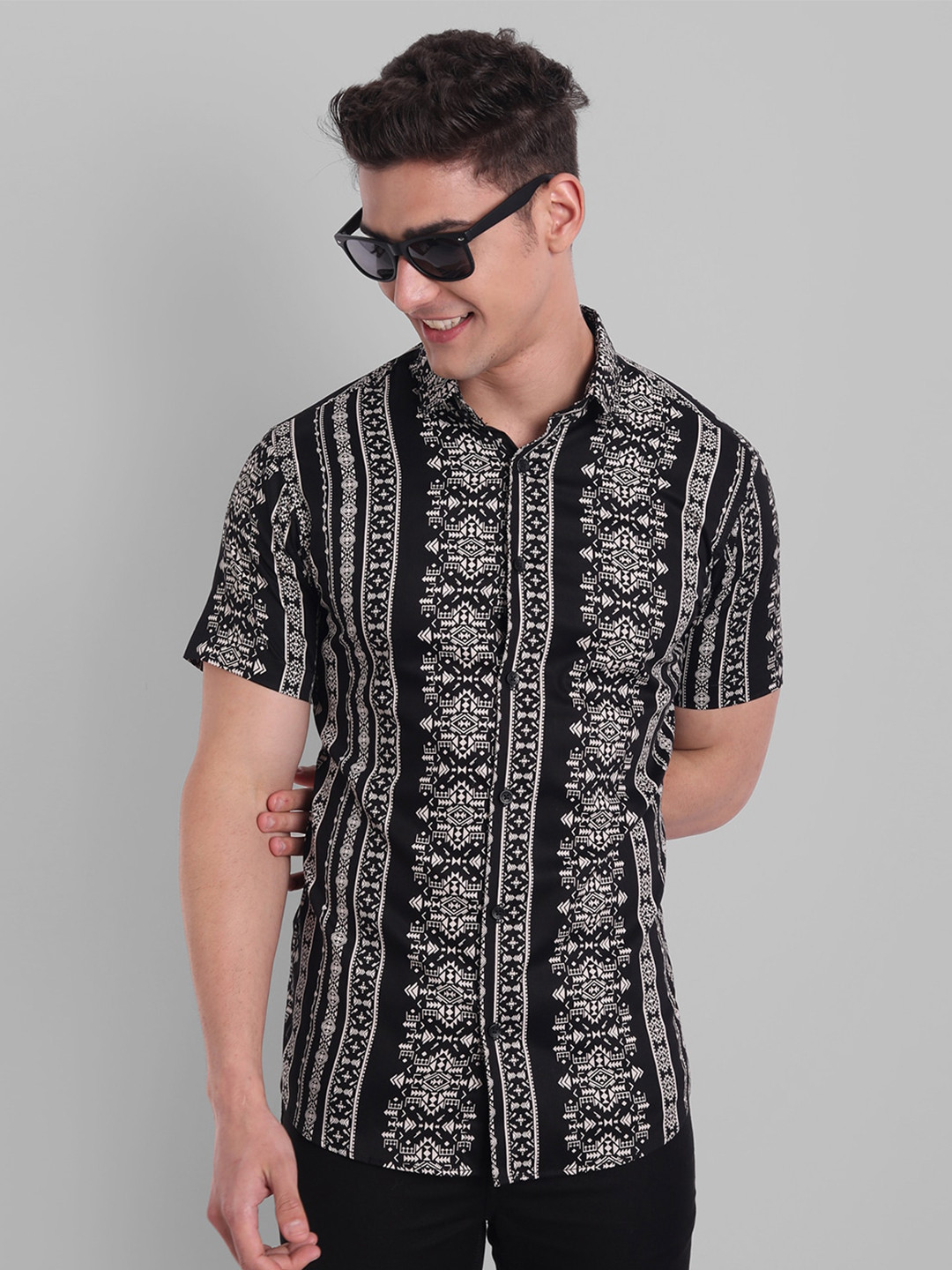 Majestic Man Geometric Printed Smart Slim Fit Cotton Casual Shirt