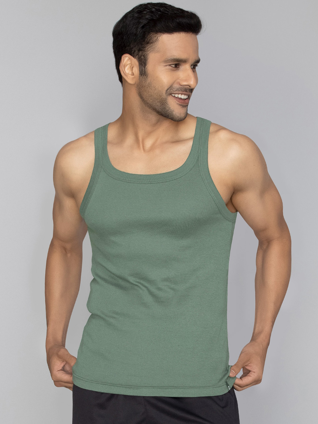 XYXX Men Solid Pace Super Combed Cotton Olive Ribbed Square Neck Gym Vest