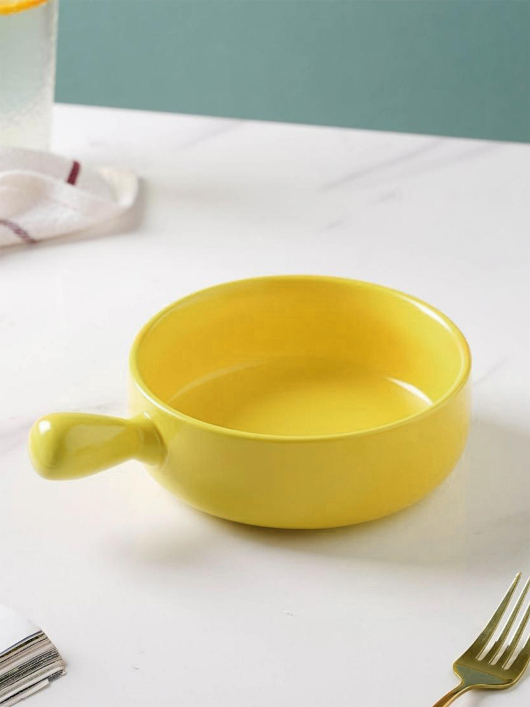Nestasia Yellow Ceramic Baking Bowl With Handle 600 ml