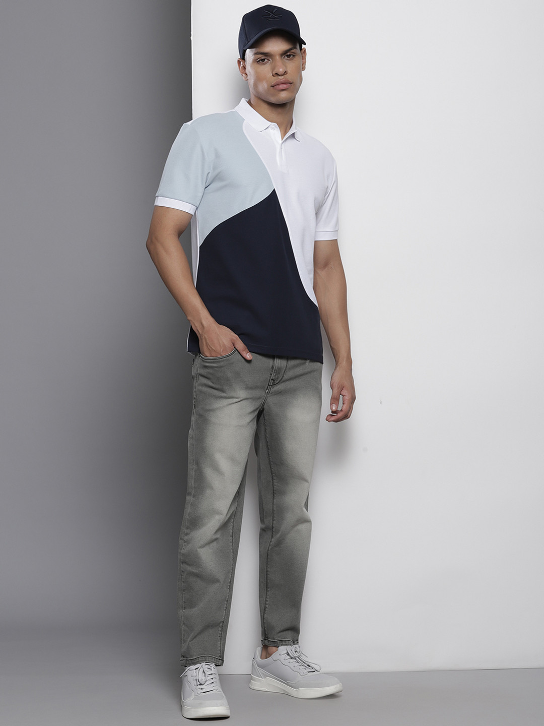 SEMIR Men White & Navy Blue Colourblocked Polo Collar Slim Fit T-shirt