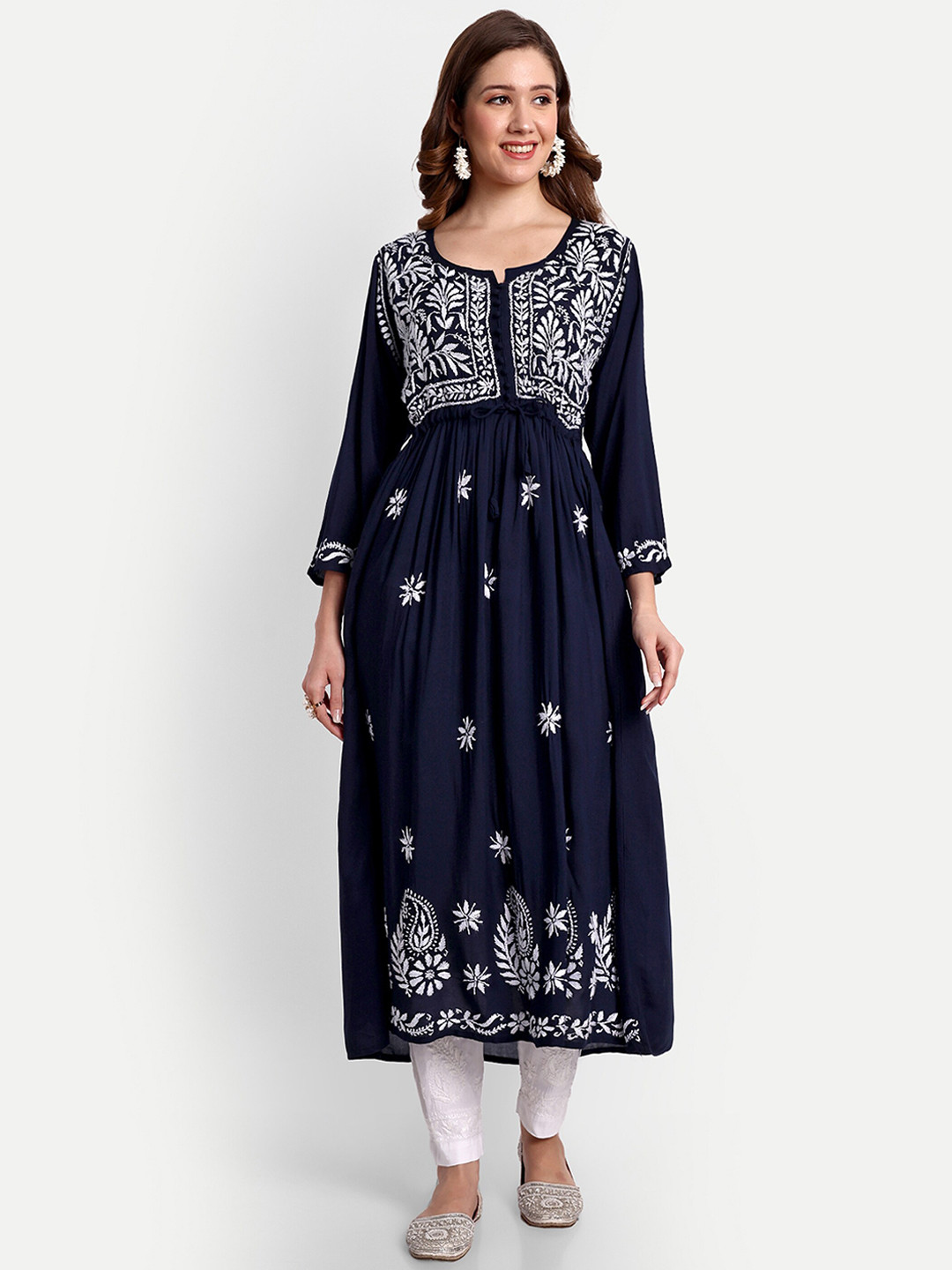 Indiankala4u Floral Motifs Embroidered Chikankari A-Line Kurta