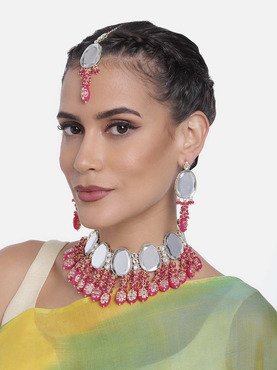 Peora Gold-Plated Artificial Stones Studded Choker Necklace Jewellery Set