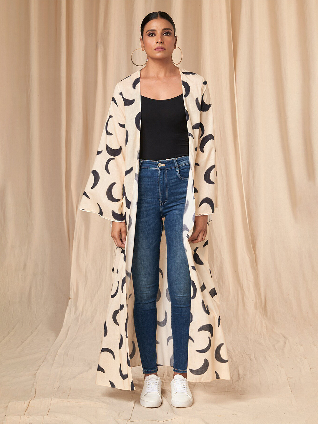 Masaba Graphic Printed Linen Open Front Longline Shrug