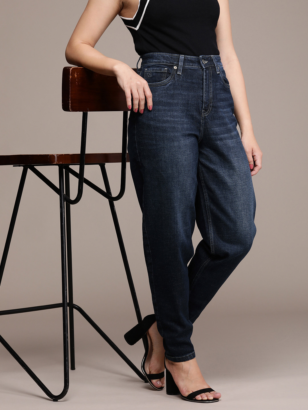 French Connection Women Mom Fit Light Fade Stretchable Mid-Rise Jeans