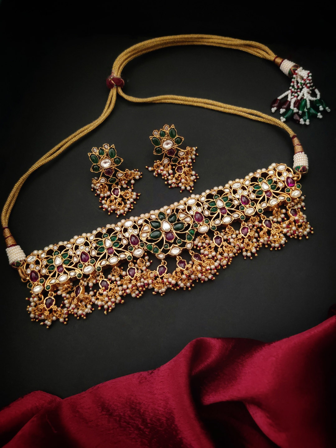 Pihtara Jewels Gold-Plated Stone-Studded & Beaded Jewellery Set