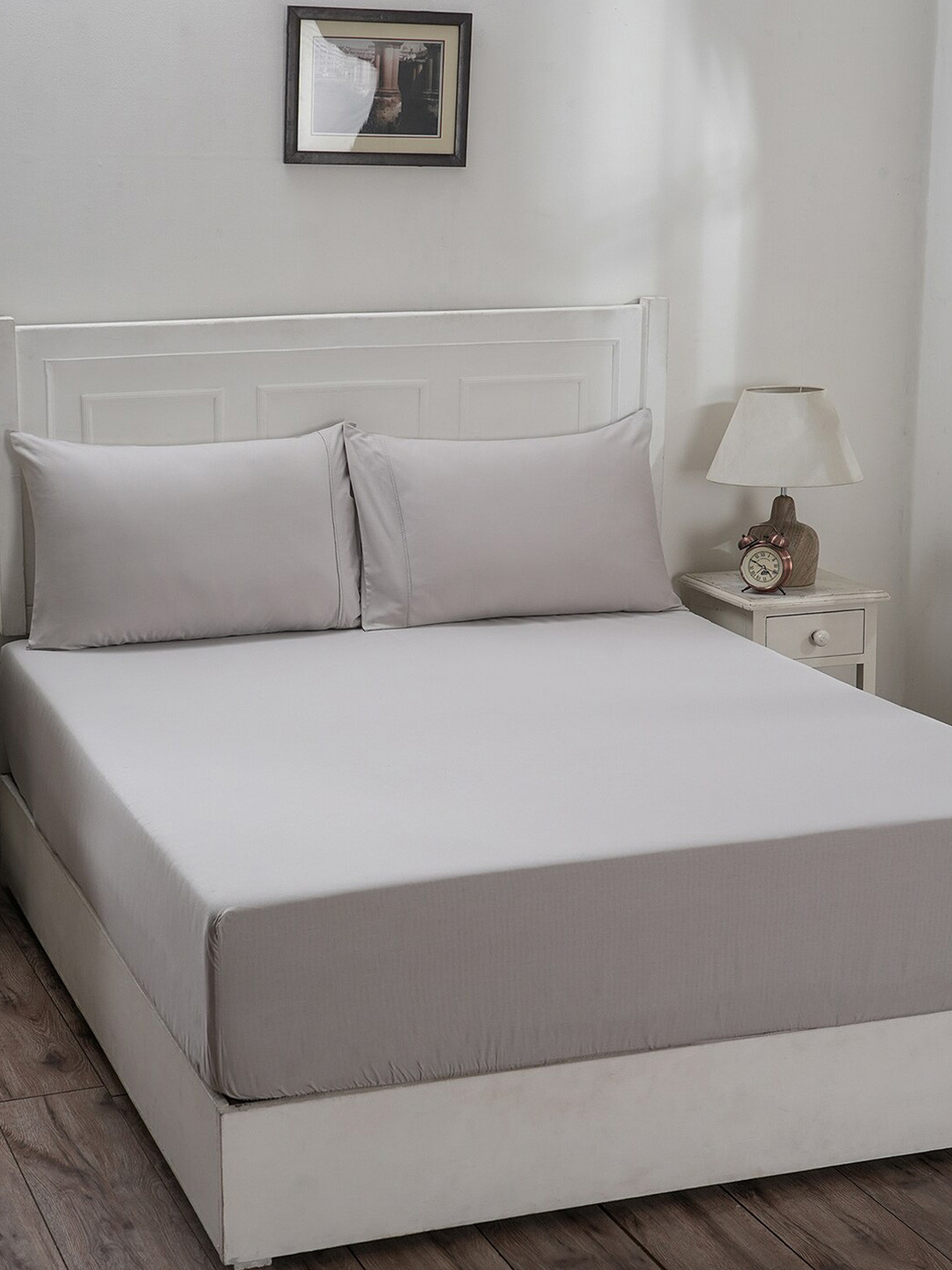 MASPAR Eden Grey Solid Cotton 144 TC Fitted Queen Bedsheet with 2 Pillow Covers-183 x 198 x 38 cm
