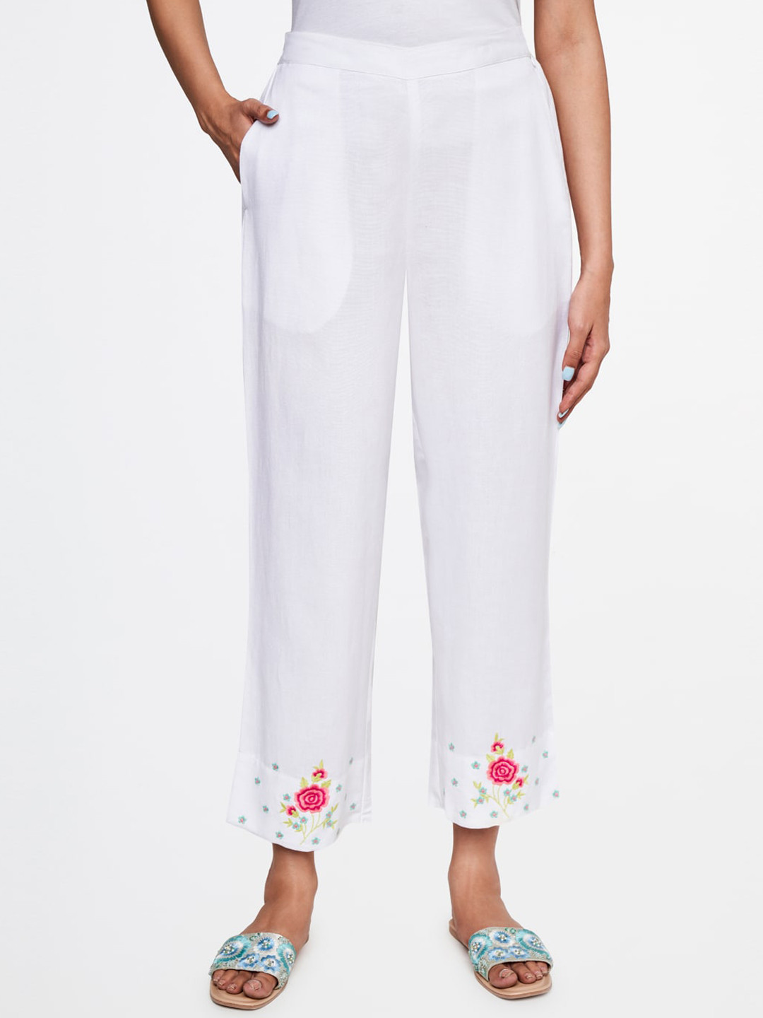 Global Desi Women Mid Rise Plain Straight Fit Trousers