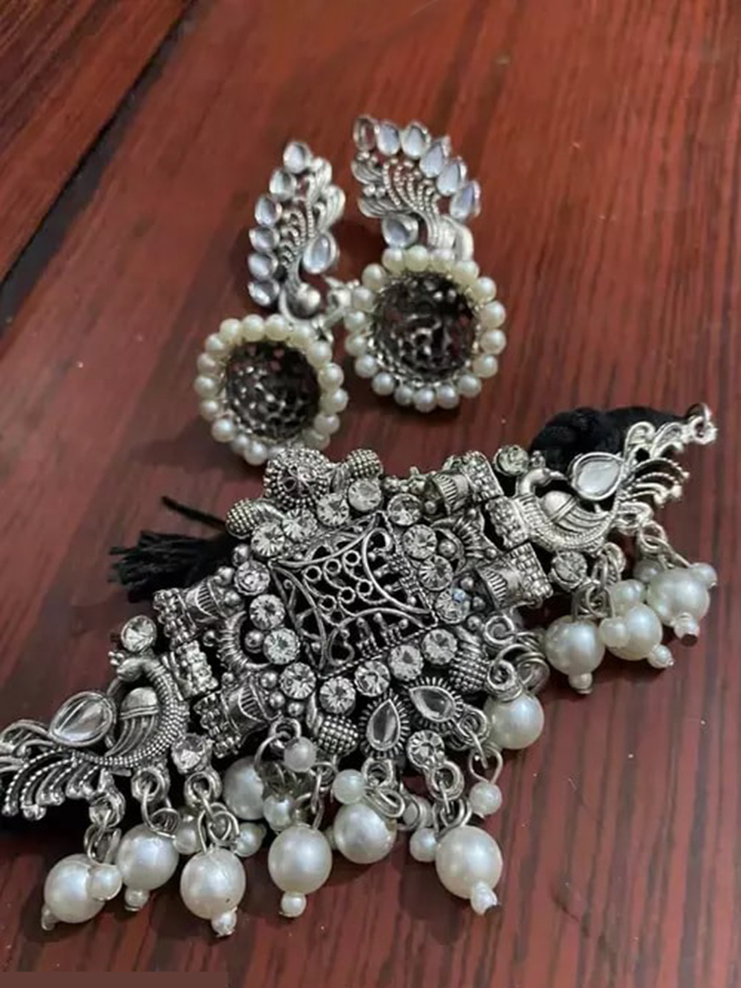 Samridhi DC Silver-Plated Stone Studded & Beaded Jewellery Set