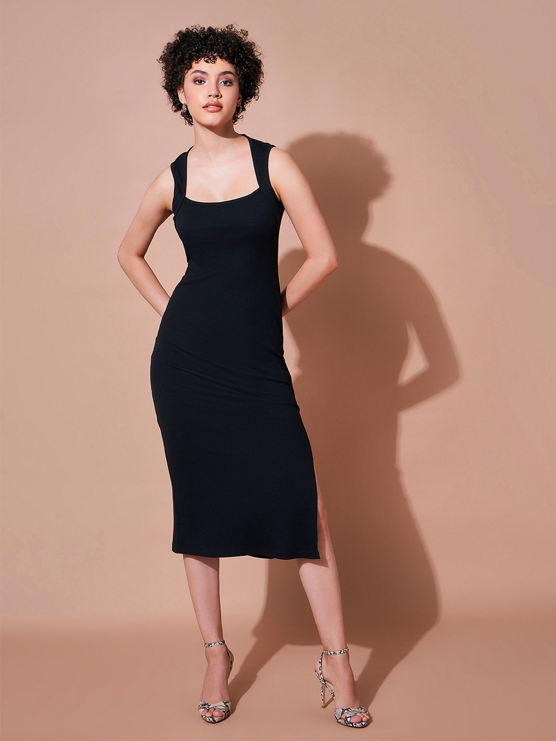 SASSAFRAS BASICS Sheath Midi Dress