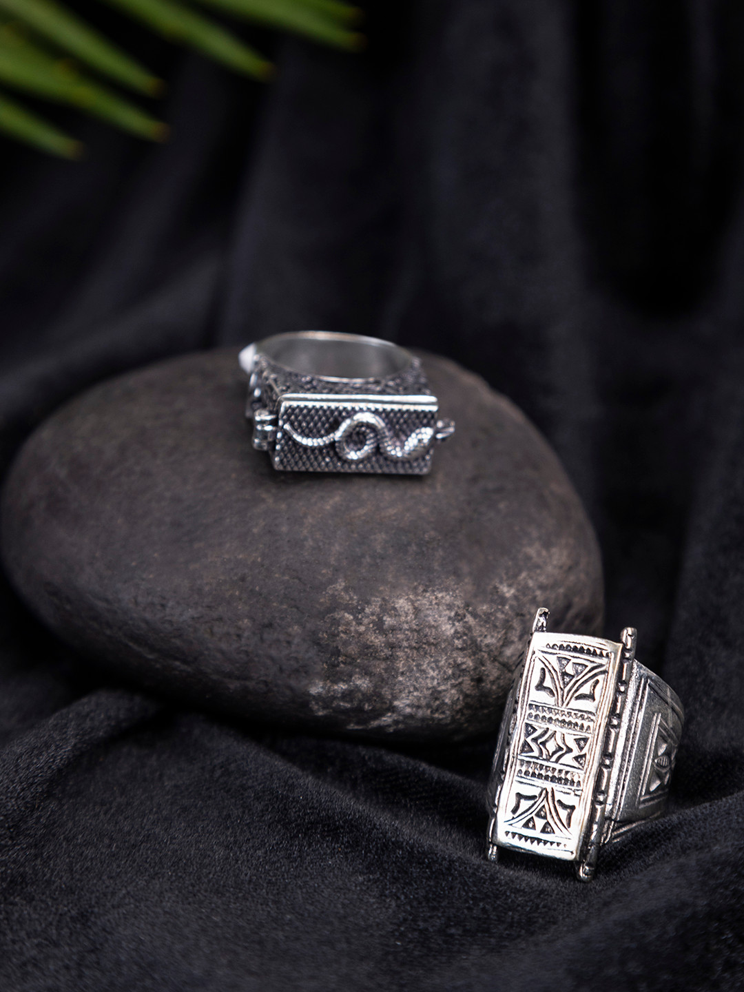 Studio One Love Set of 2 Brass-Plated Textured Finger Rings