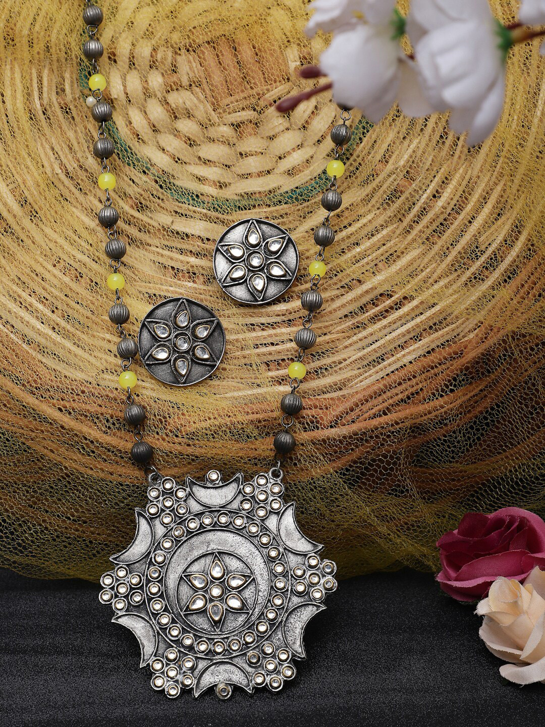 Sangria Silver-Toned & White Silver-Plated Stone-Studded & Beaded Jewellery Set