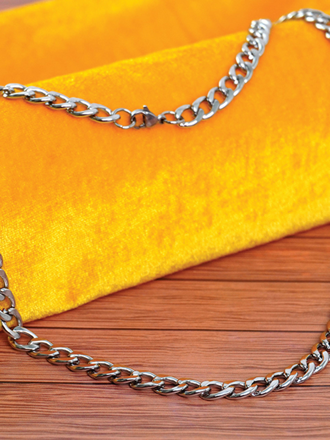 Mad Over Print Men Silver-Plated Chain