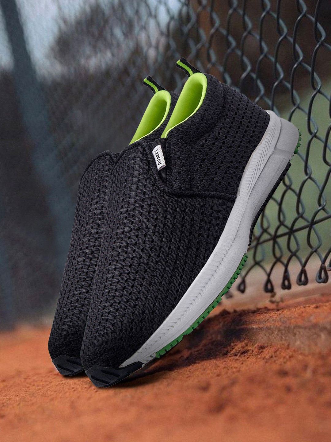 Avant Men Bolt Ultralightweight Mesh Training Shoes