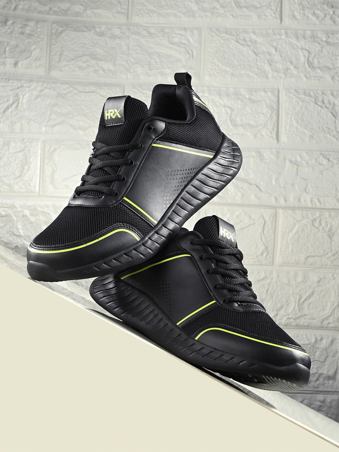 HRX by Hrithik Roshan Men Black And Lime Green Memory Foam Non-Marking Running Shoes