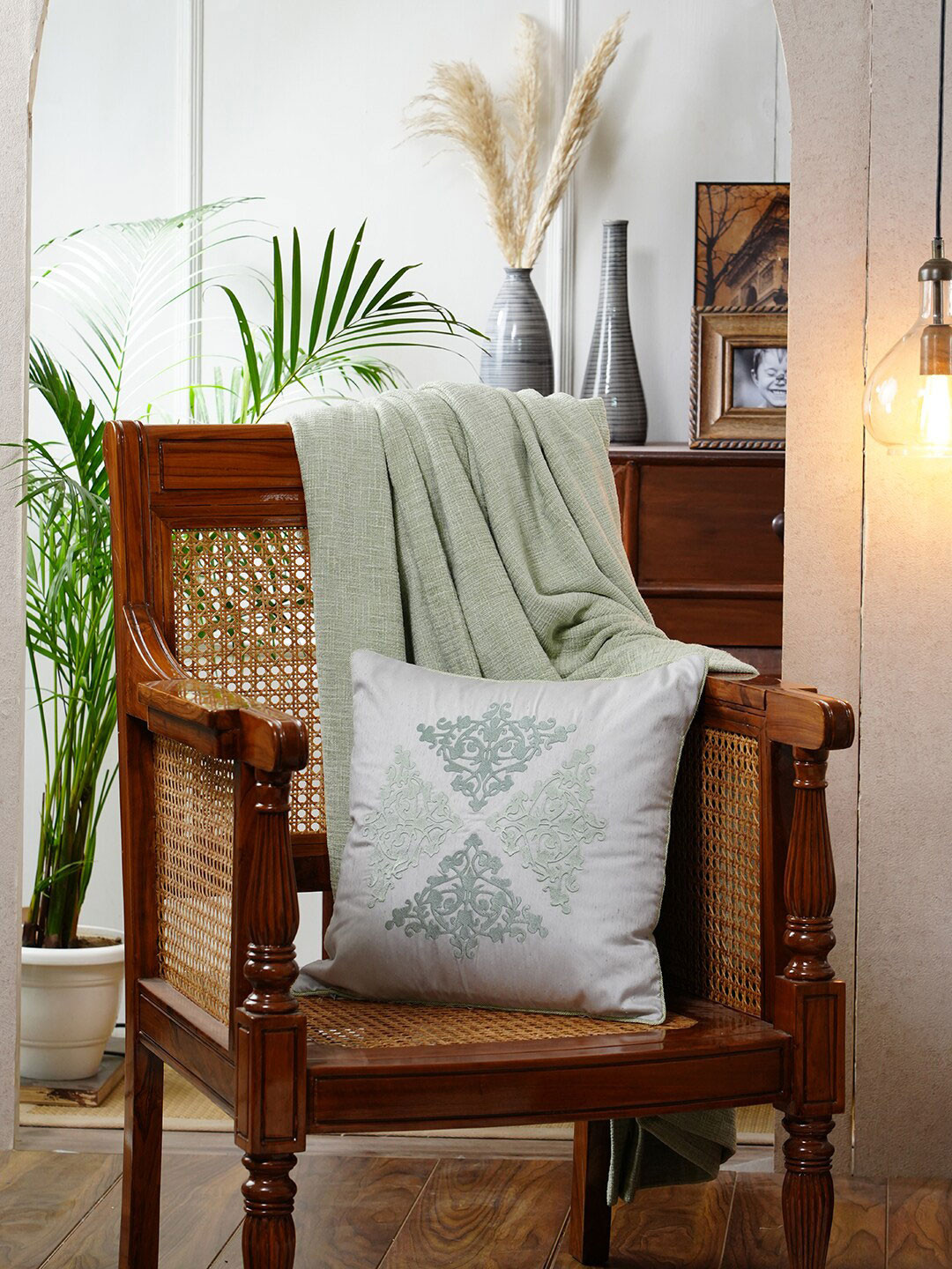 MASPAR Tranquil Essence Vintage Embroidered Viscose Rayon Cushion Covers - 17.7 x 17.7 In