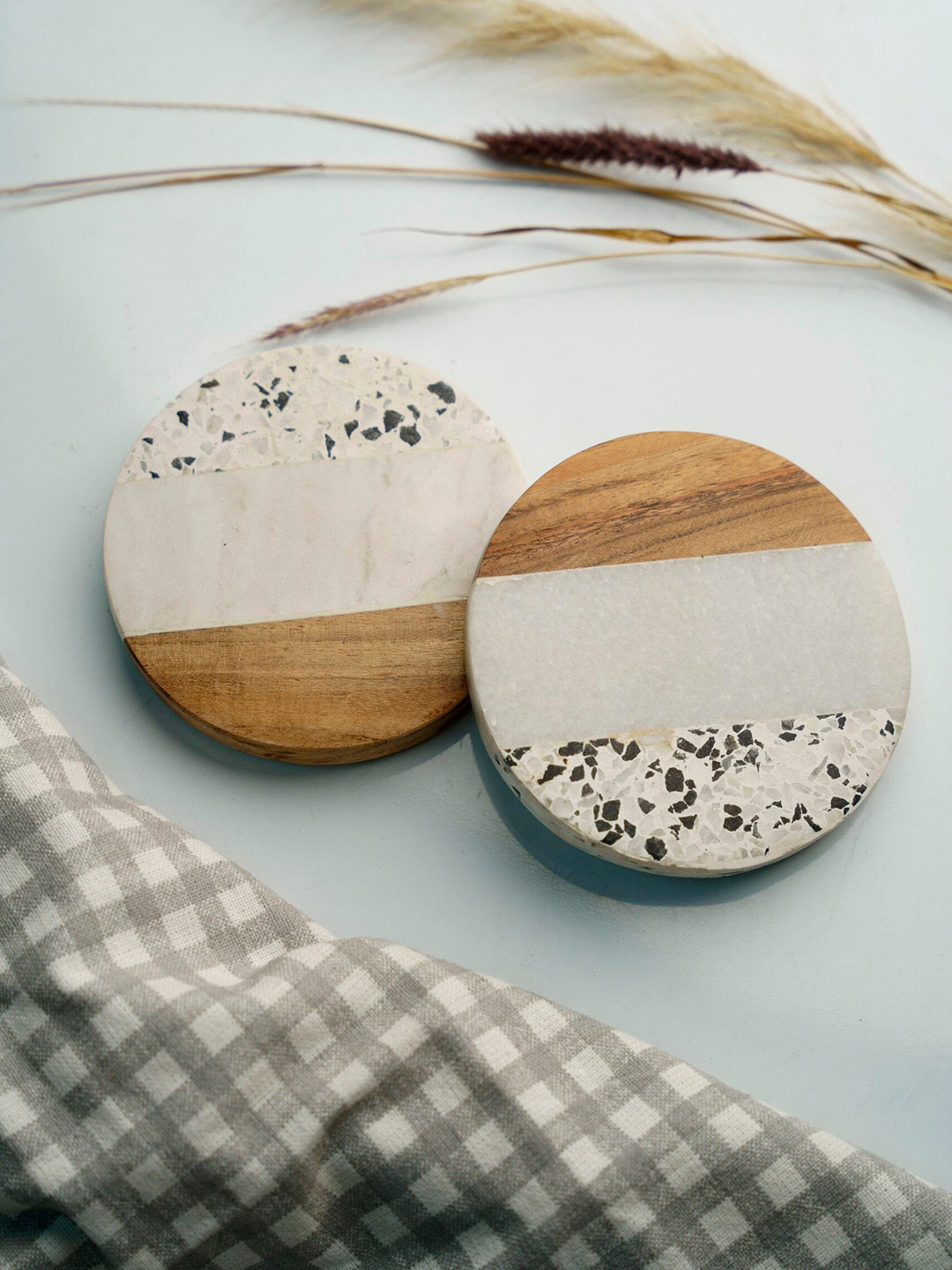 Folkstorys White 2 Pieces Printed Wood & Marble Circular Coasters