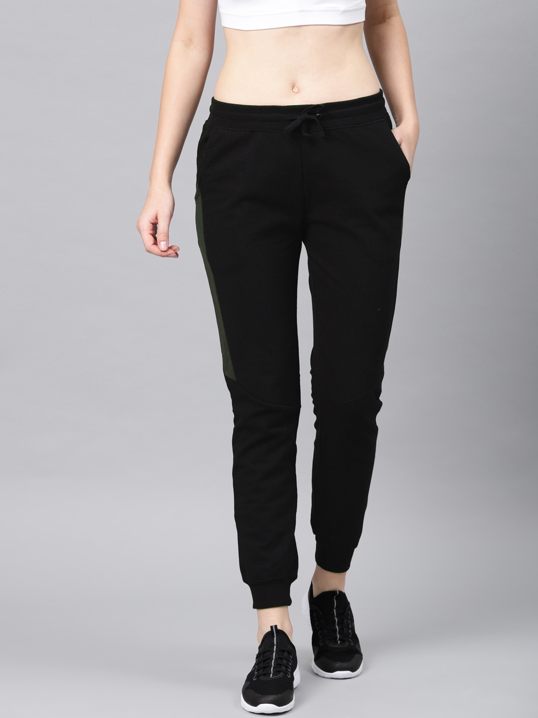 black slim joggers womens