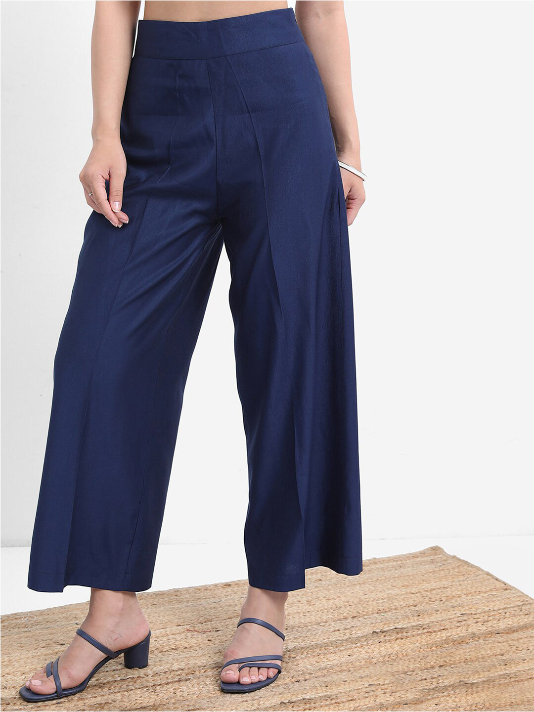 Vishudh Women Navy Blue Wide Leg Fit Palazzos