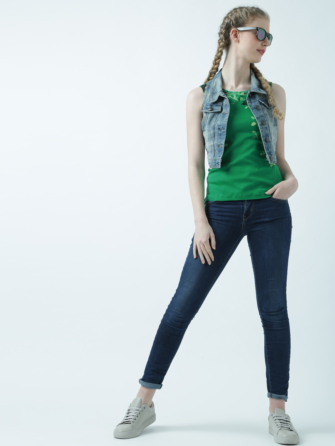 Huetrap Women Green Printed Tank Pure Cotton Top