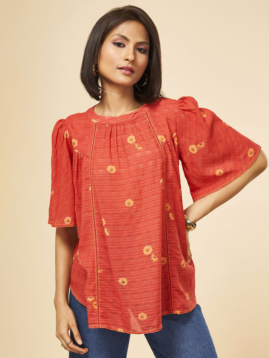 Marigold Lane Floral Printed Flared Sleeves Gathered Top