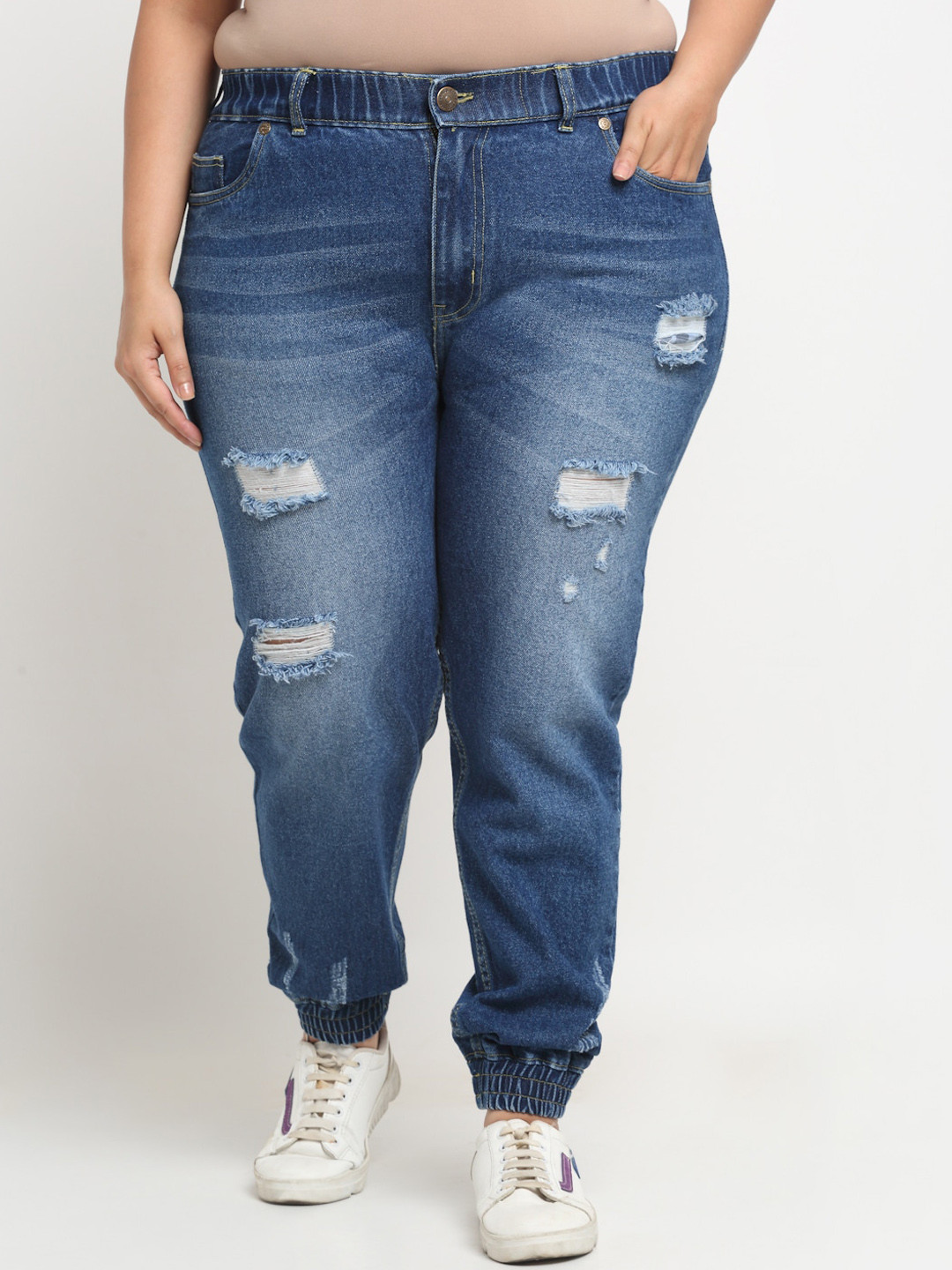plusS Women Jogger Mildly Distressed Light Fade Stretchable Jeans