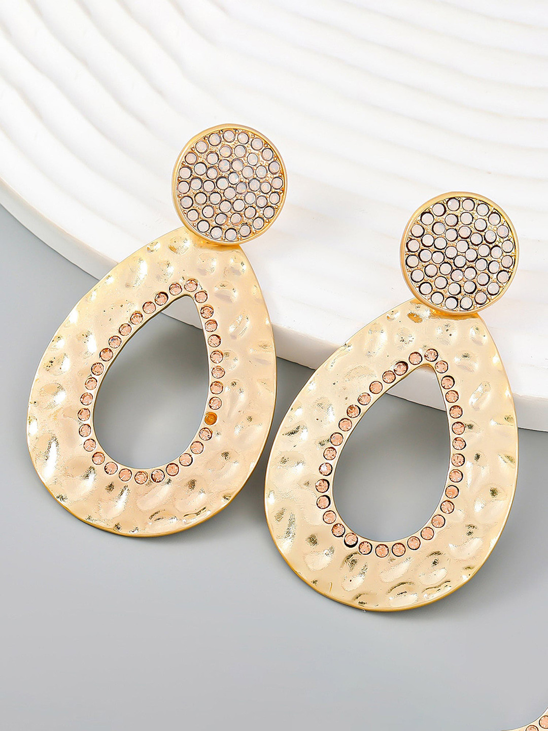 Bellofox Oval Drop Earrings