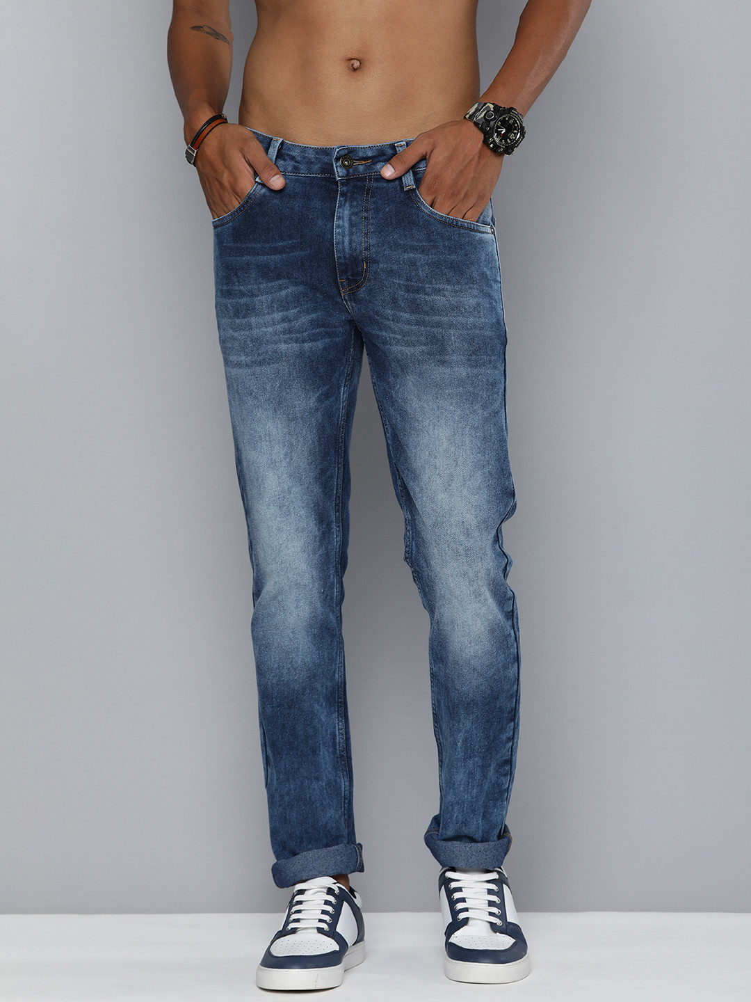 R Code by The Roadster Life Co Men Blue Micheal Slim Fit Light Fade Stretchable Jeans