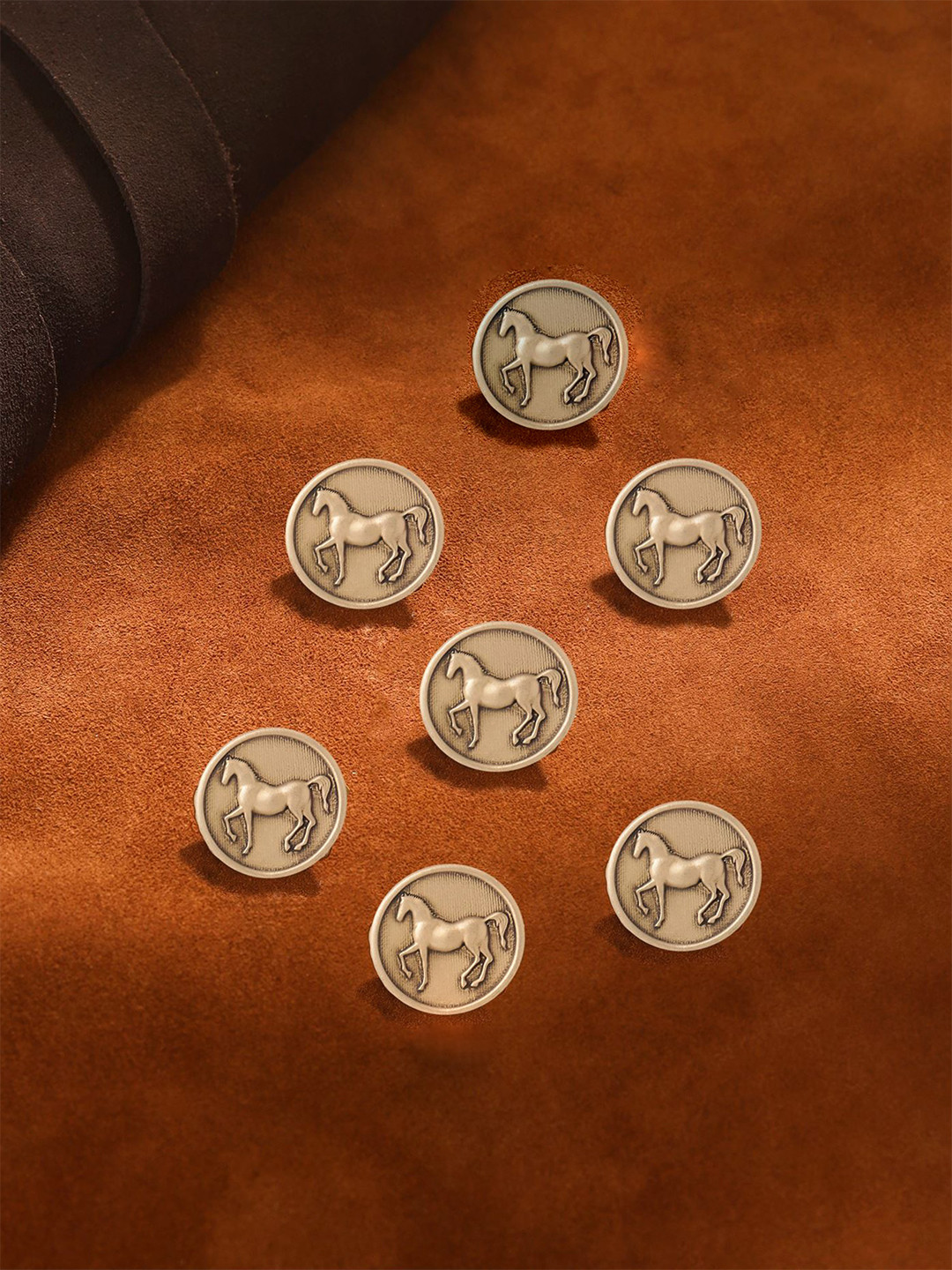 COSA NOSTRAA Men Set of 7 Stallion Shimmer Buttons