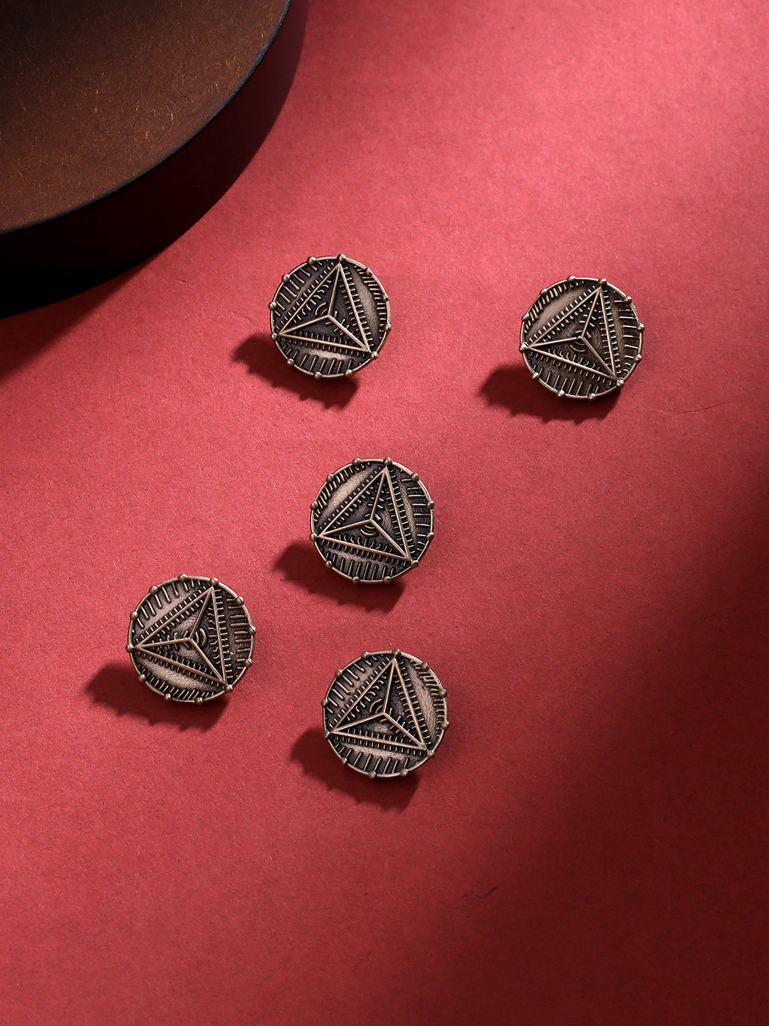 COSA NOSTRAA Men Set of 5 Bermuda Buttons