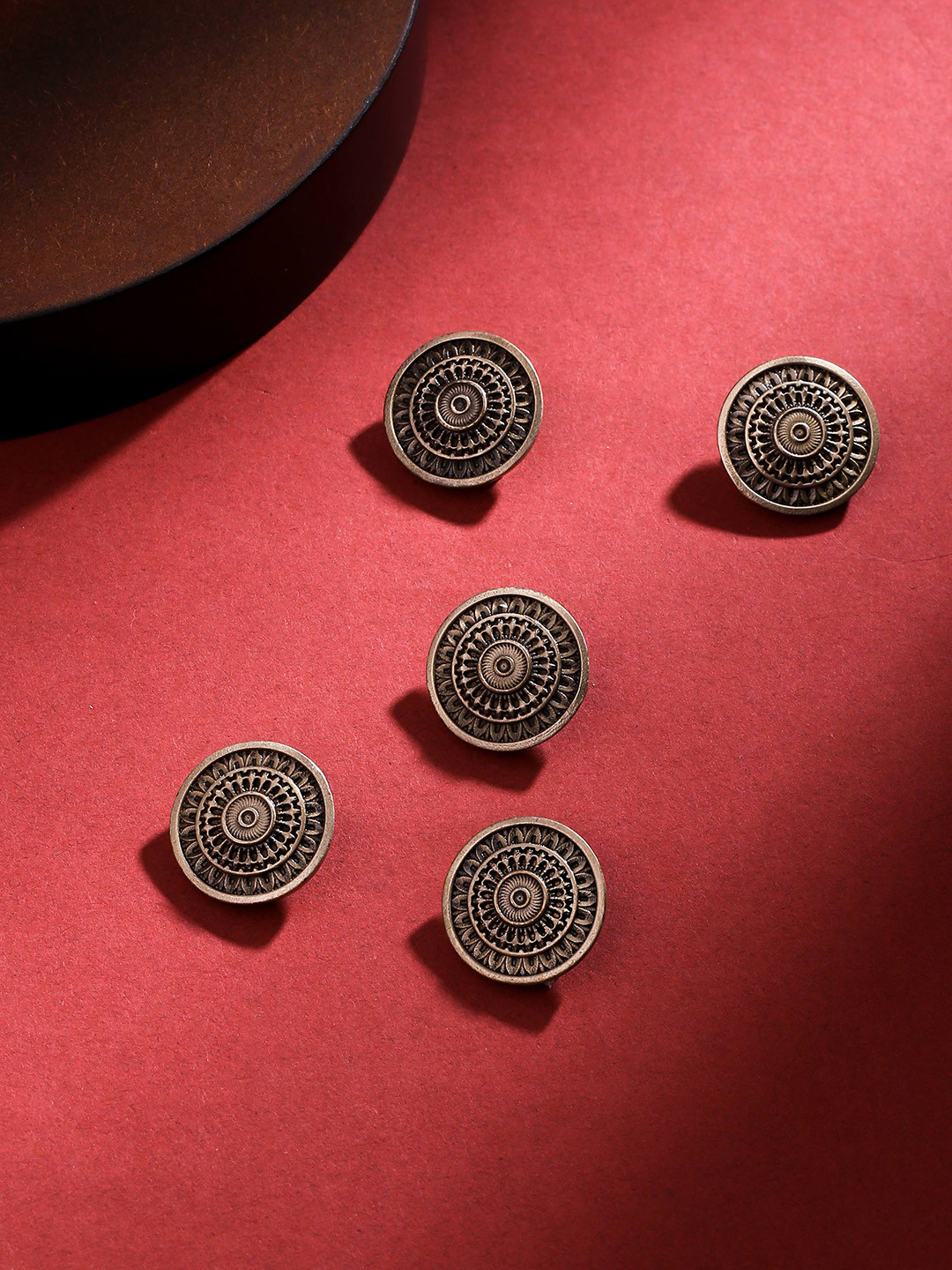 COSA NOSTRAA Set of 5 Circular Charm Buttons