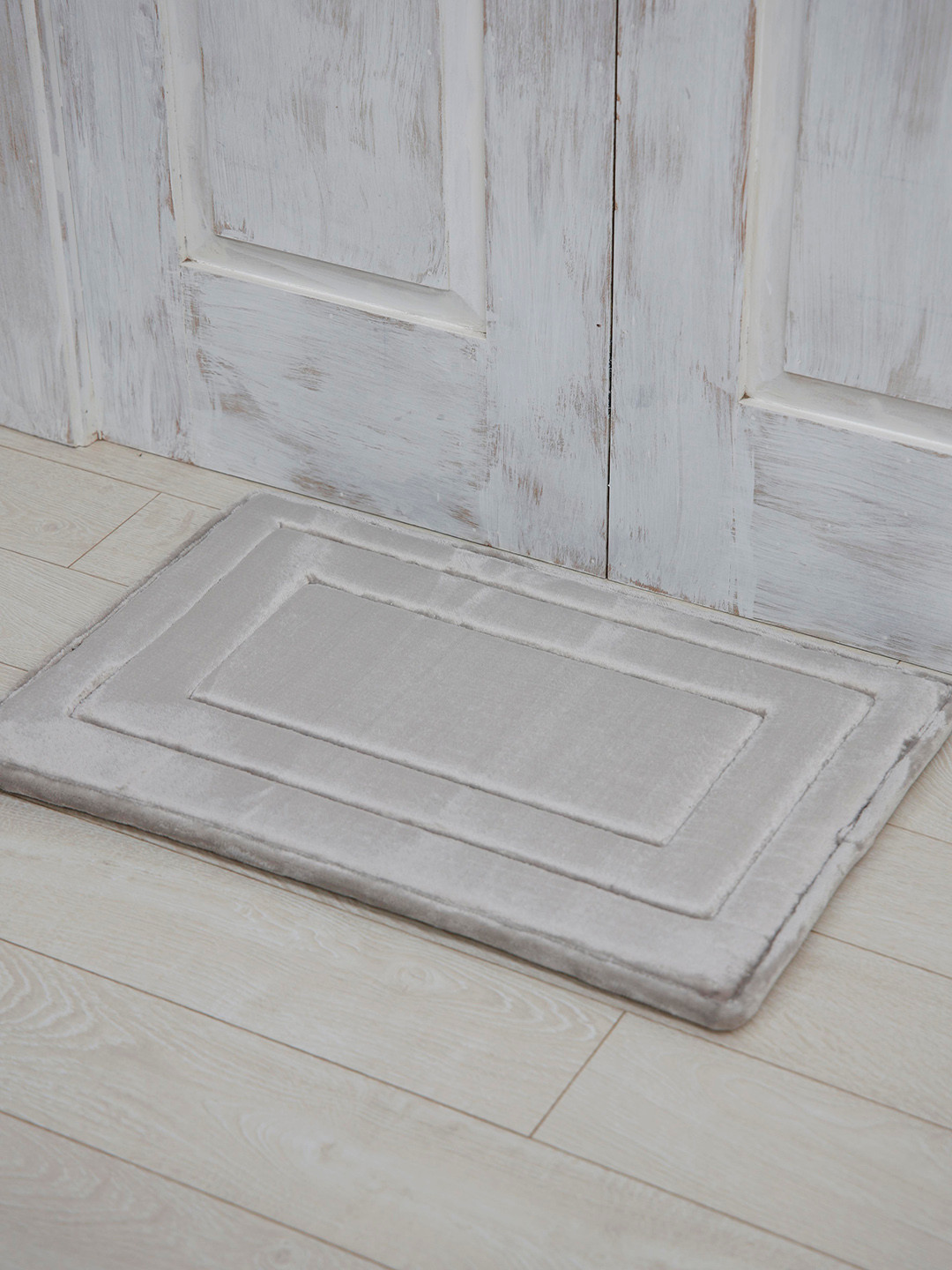 Ariana Grey Geometric Design 2000GSM Anti-Skid Bath Rug