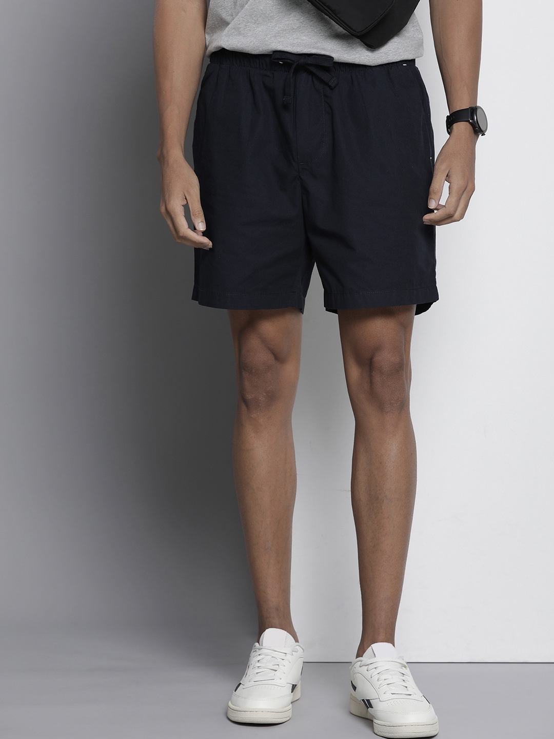 Tommy Hilfiger Men Pure Cotton Solid Mid Rise Shorts