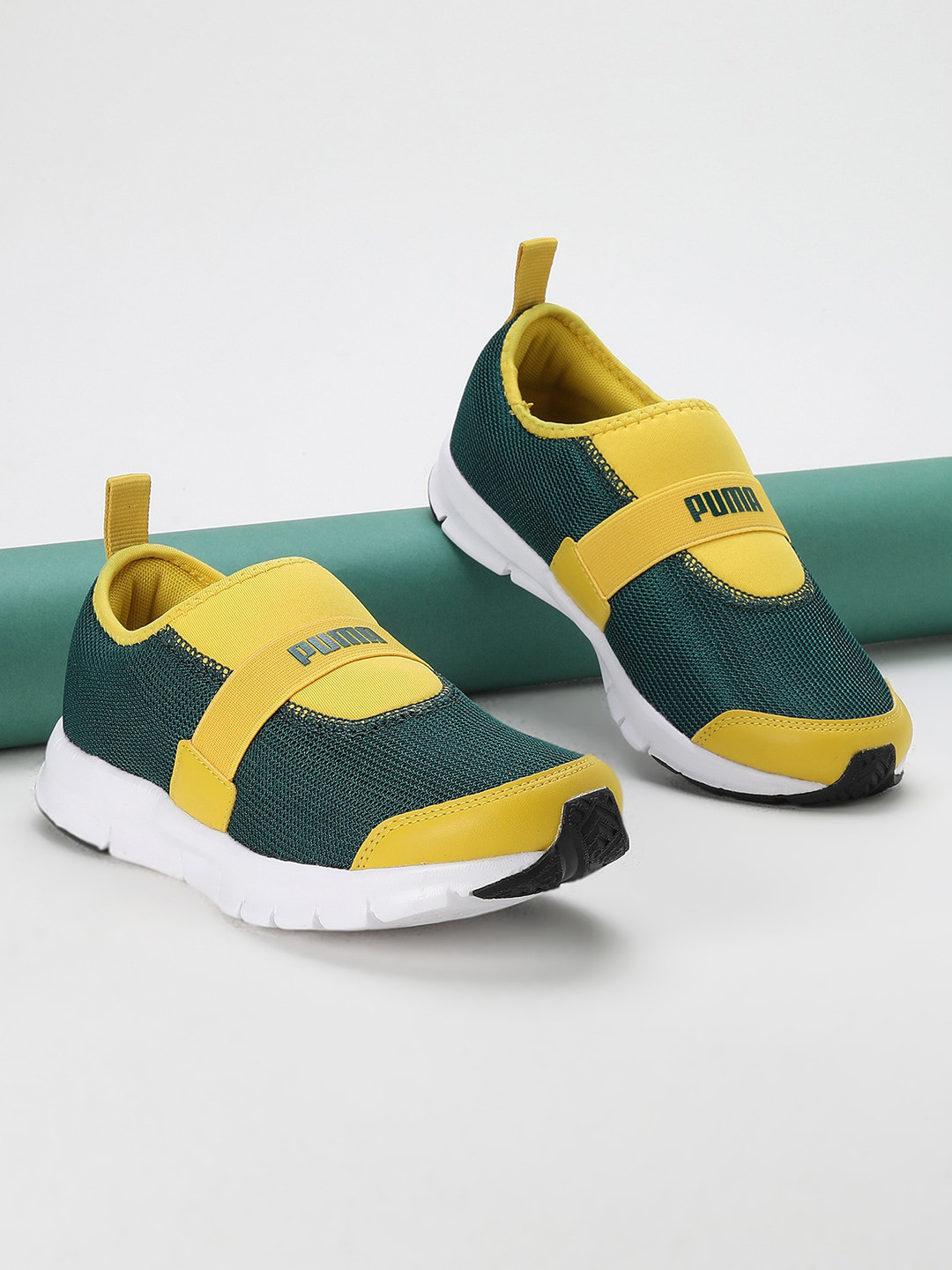 Puma Kids Flex V1 Youth Sneakers