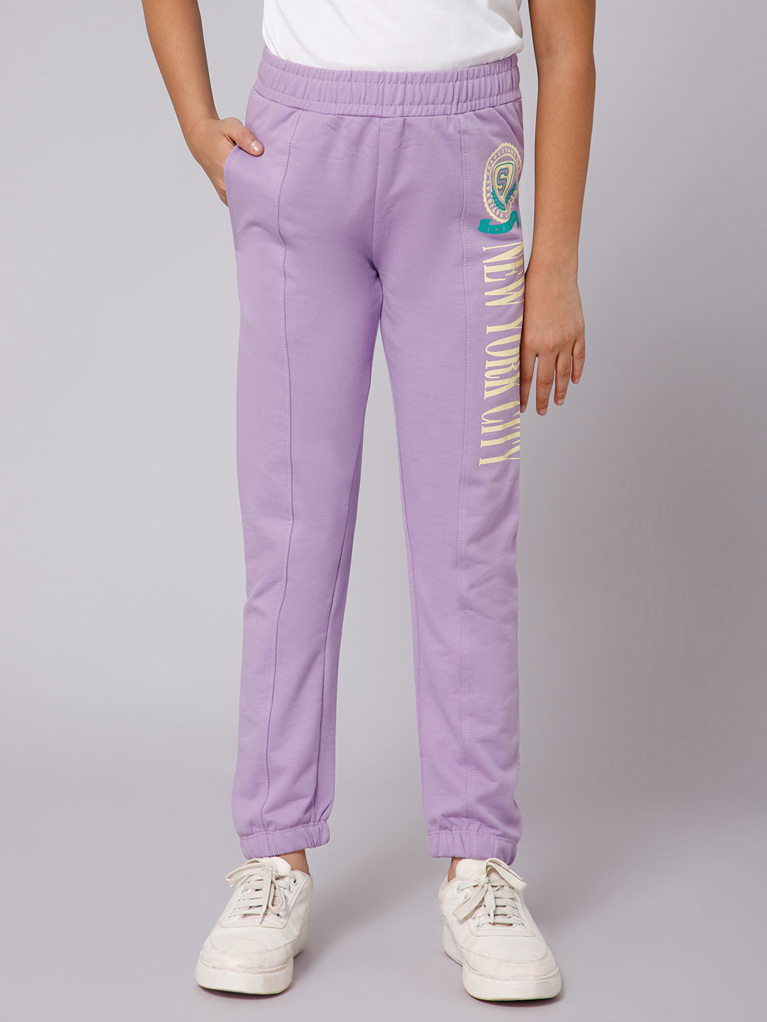 Alan Jones Girls Typography Printed Mid-Rise Cotton Joggers