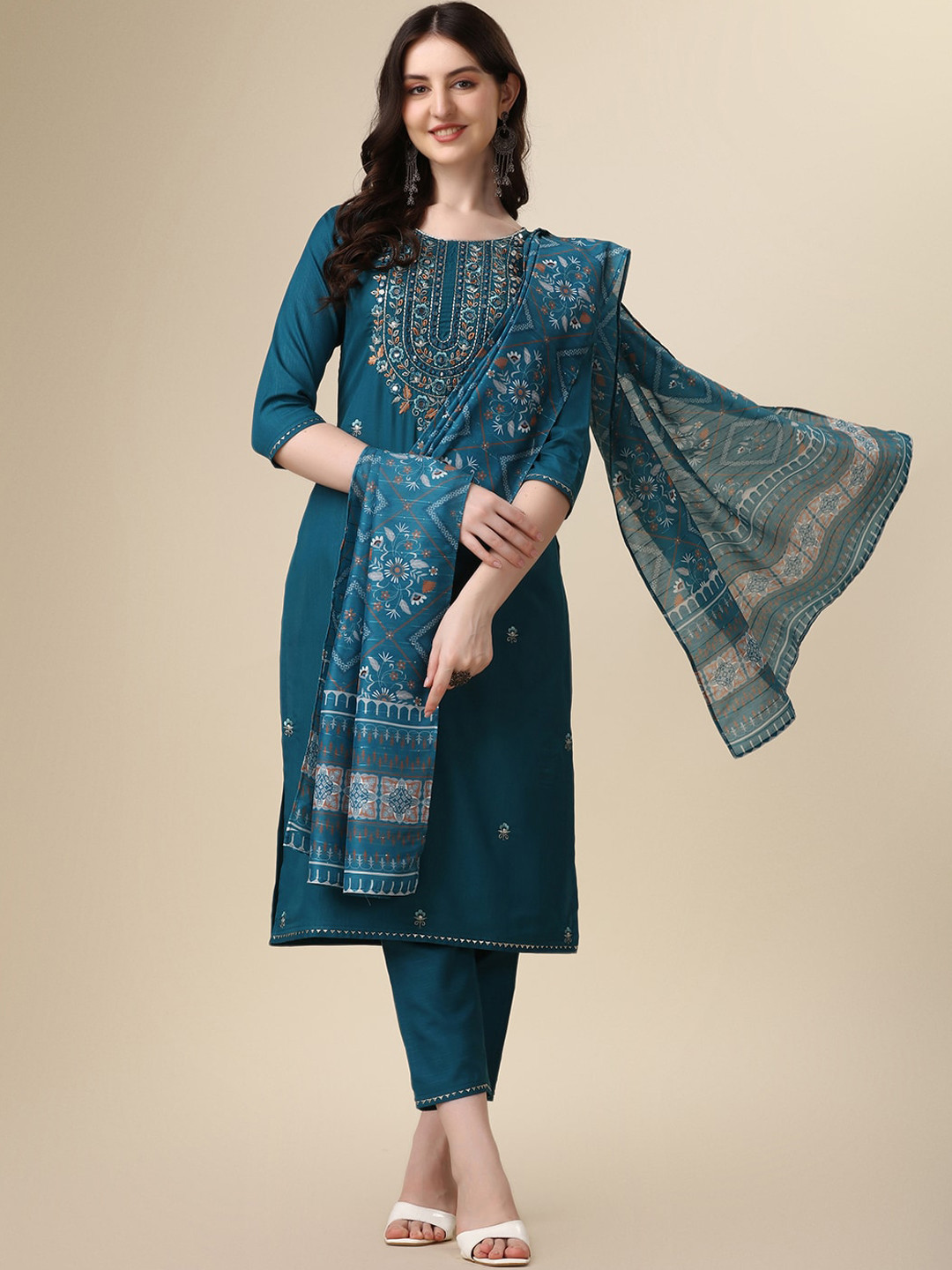 Berrylicious Ethnic Motifs Embroidered Sequins Kurta With Trousers & Dupatta