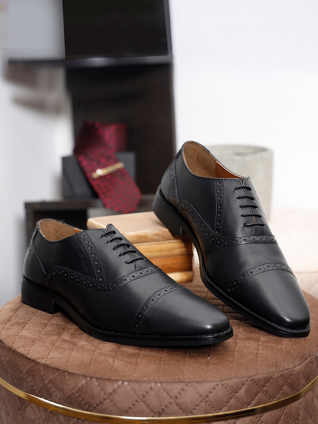 LOUIS STITCH Men Jet Black Premium Italian Leather Formal Oxford Shoes