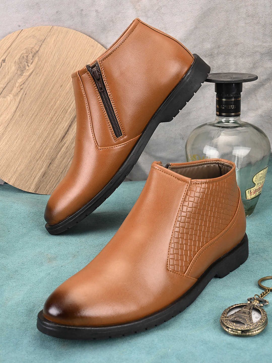 HERE&NOW Men Tan Chelsea Boots