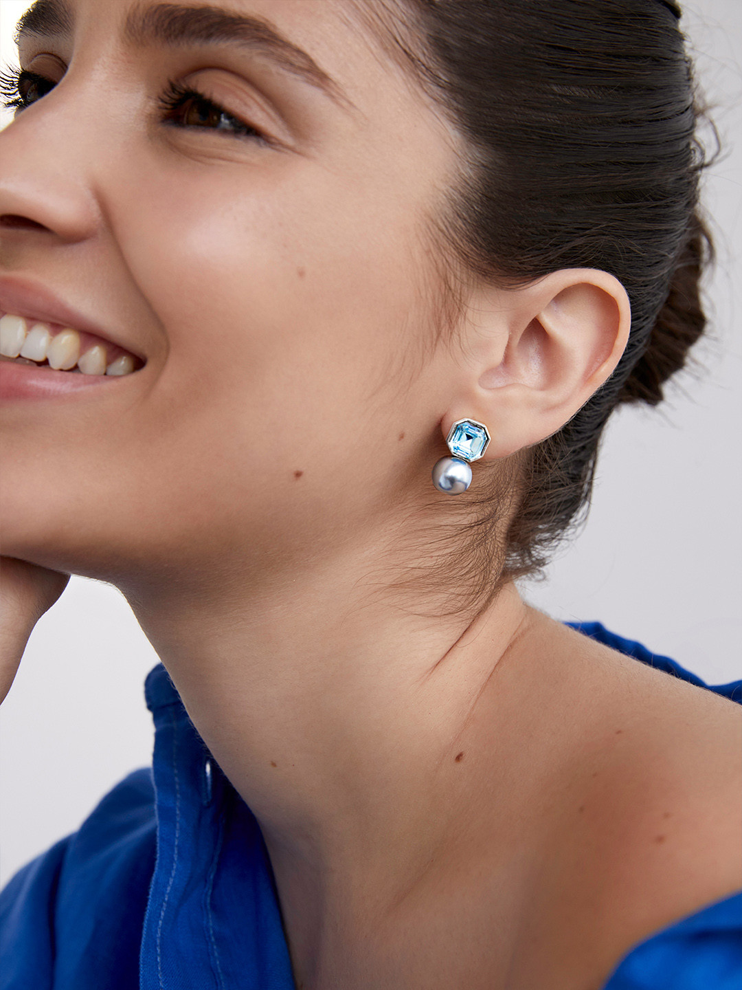 AIKA BY MINUTIAE Silver-Plated Crystal Geometric Studs Earrings